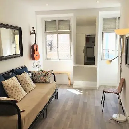 Cozy And Beautiful Flat In Great Location! アパート *