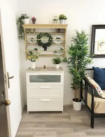 アパート Cozy And Beautiful Flat In Great Location!