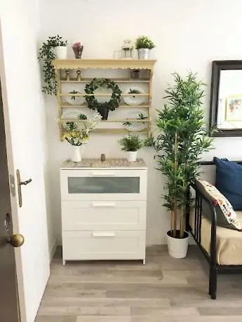 Lägenhet Cozy And Beautiful Flat In Great Location!