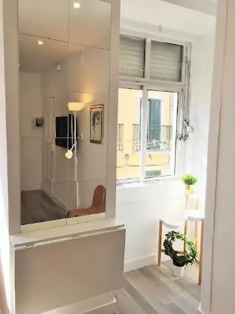 Cozy And Beautiful Flat In Great Location! Lägenhet *